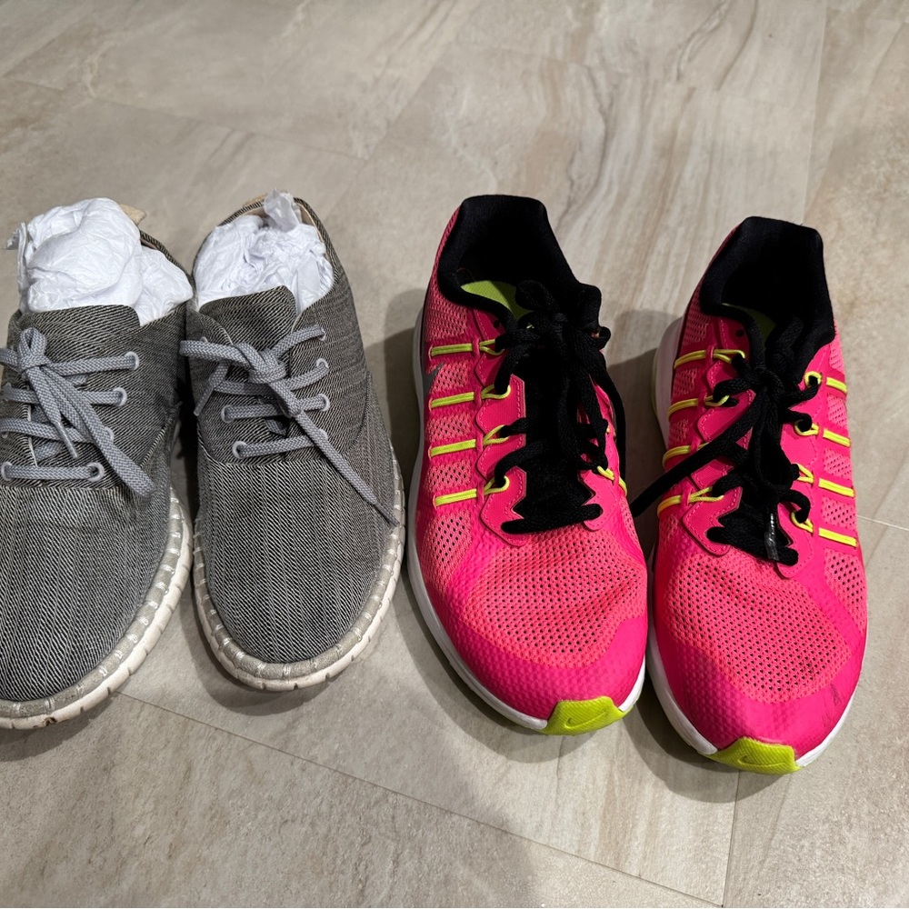 Nike Women’s Hot Pink and Black Running Sneakers clarks 7